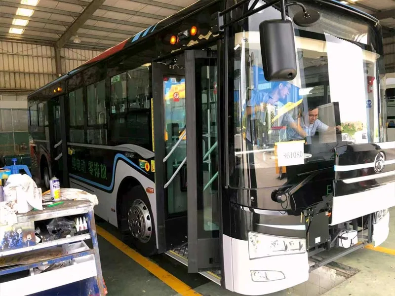 長距離バス用エアタンクドレンバルブ